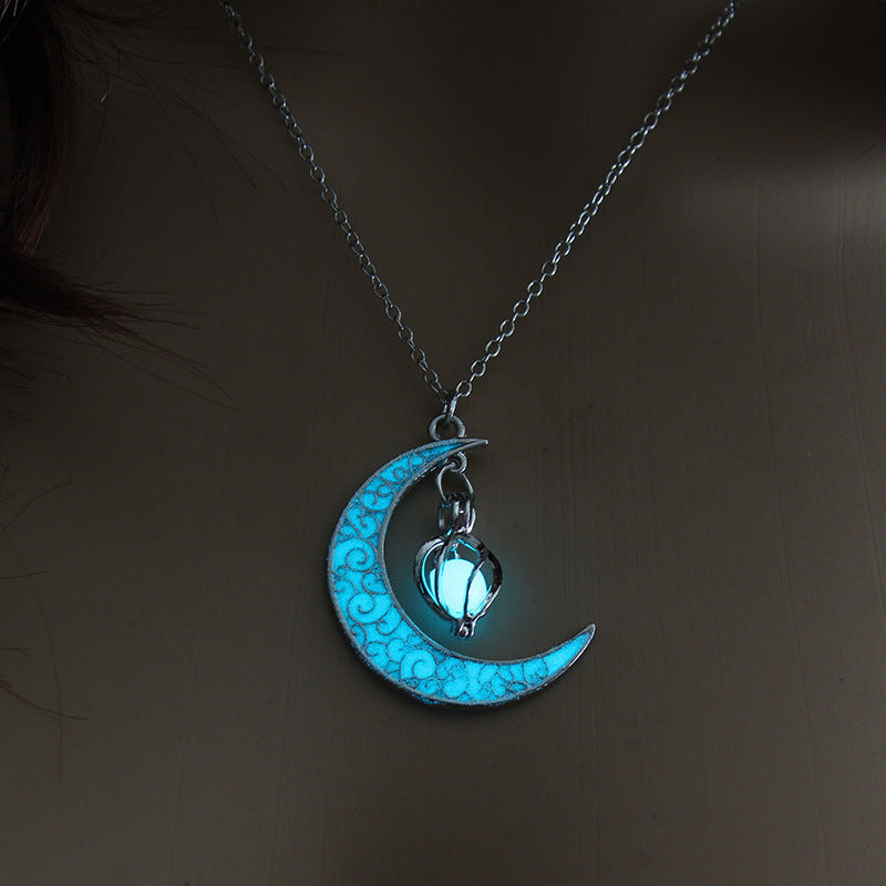 Glowing Moon Pendant Necklace – Shine like the night sky you were born under 🌙💖