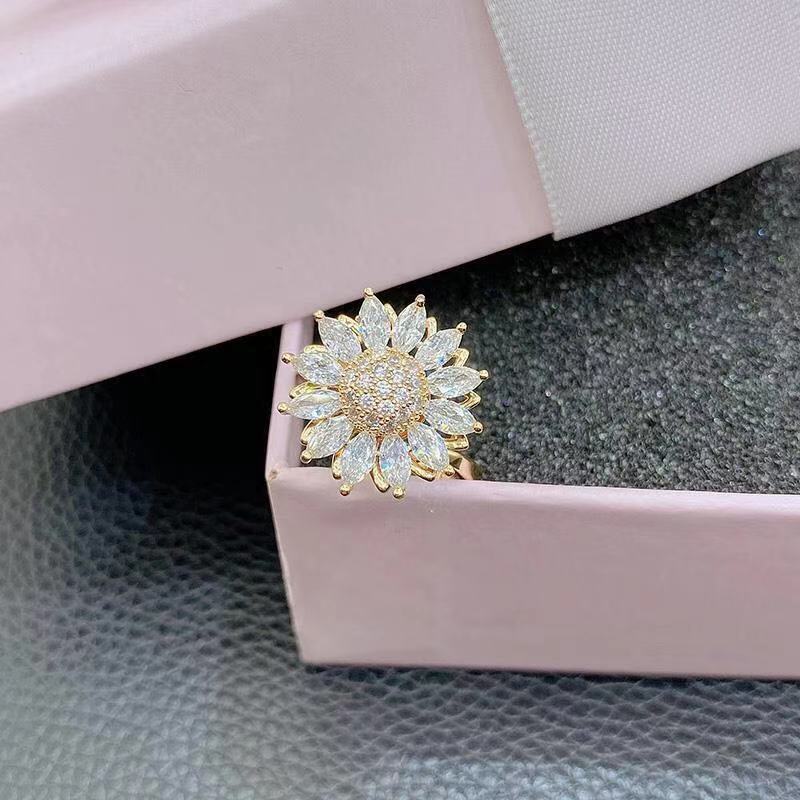 ☀️Sunflower Spinner Ring – Anxiety Relief & Decompression 🌻✨