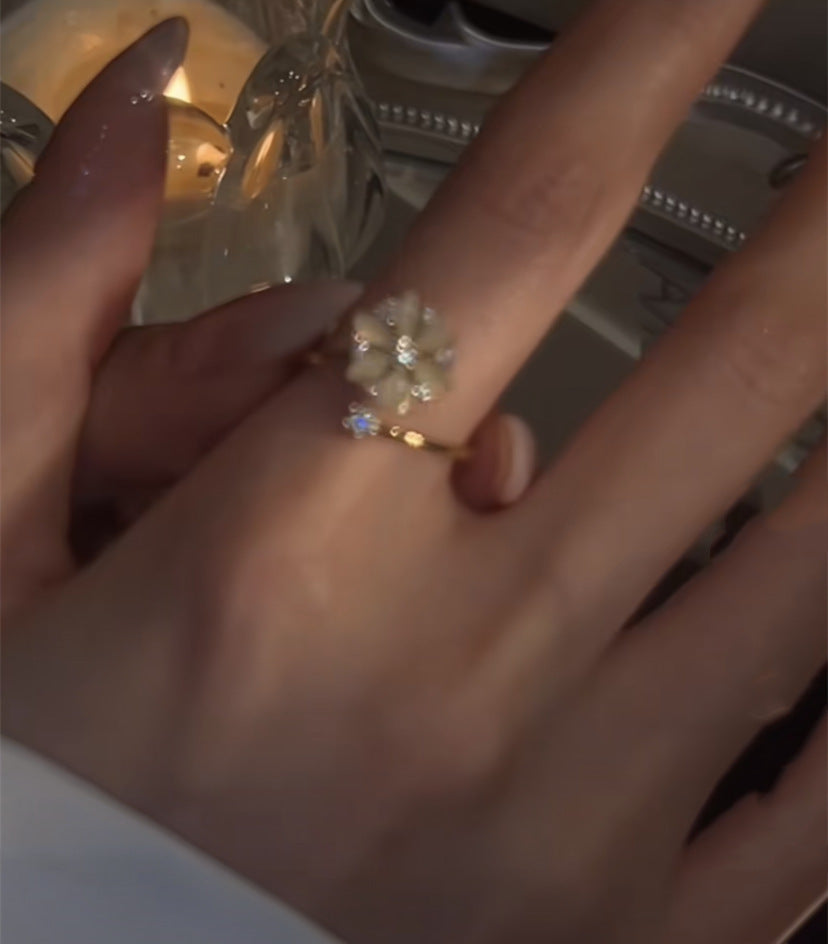 🪷 Opal Spinning Flower Ring — Stress Relief, Style & Serenity✨